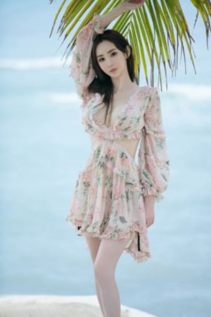 挽开裙子迈开腿坐下去的视频_1080P韩国电影在线观看