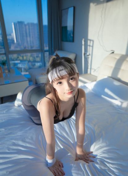 高中女裸照无遮挡_1080高清完整版播放