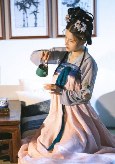 揩油吸阴舔乳_HD全集在线观看