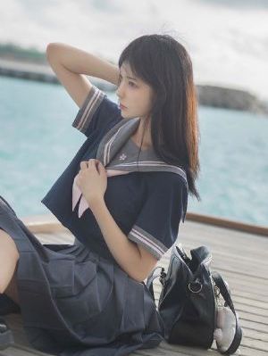 女仆打开双腿让主人调教游戏_DVD在线观看视频
